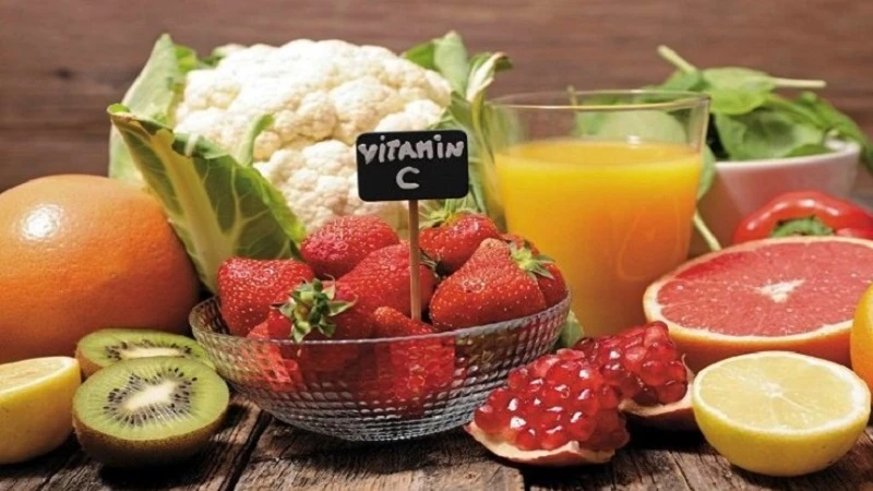 Nên bổ sung nhiều loại thực phẩm giàu vitamin C 